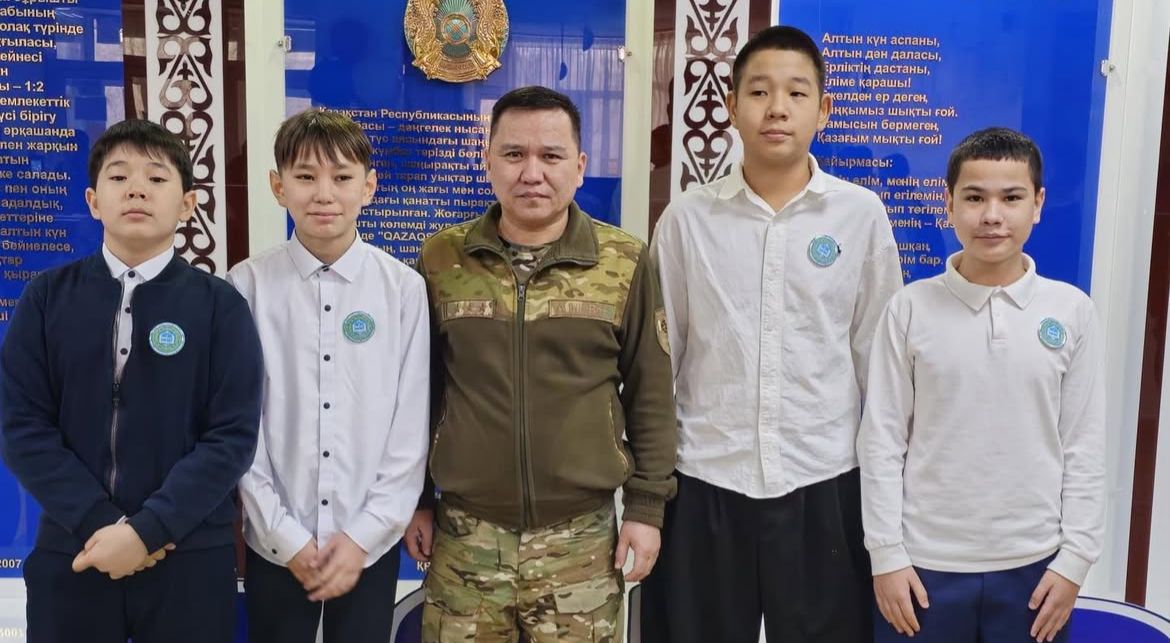 «Адал Азамат» по воспитательной работе на январь состоялась встрече с полковником, начальником отдела по чрезвычайным ситуациям Жетысуйской области — Дарманкуловым Нурдаулетом Келисовичем.