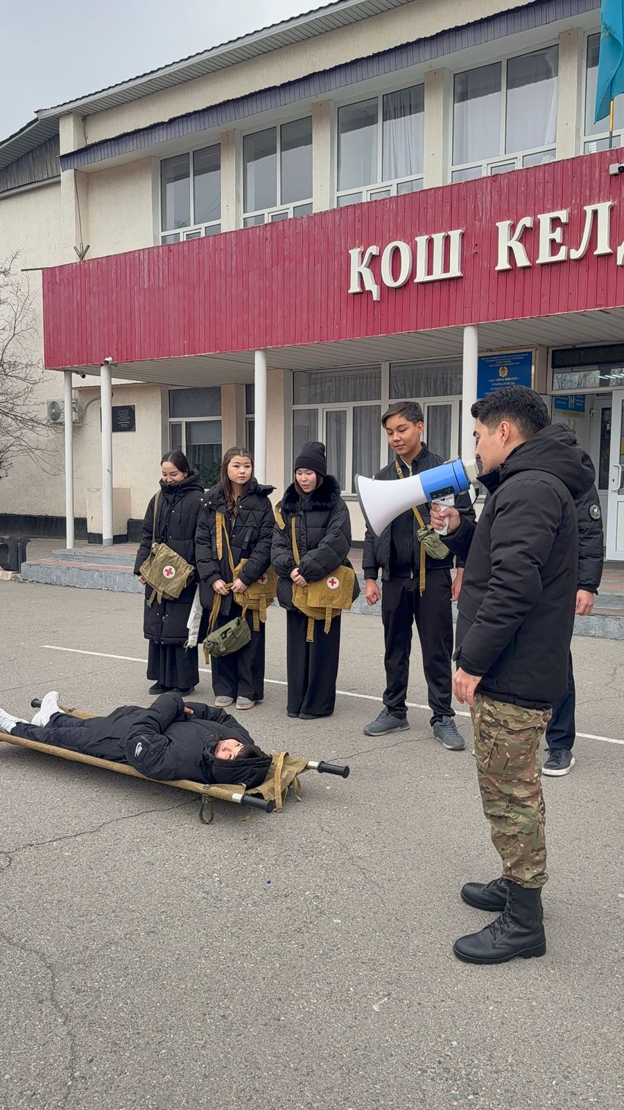 «1 наурыз Дүниежүзілік Азаматтық қорғаныс күніне» орай "Жер сілкінісі, өрт және басқа да төтенше жағдайлар кезіндегі жасайтын әрекеттер" тақырыбында сейсможаттығу өткізілді